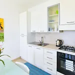 Aurora 4*