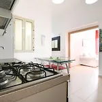 Aurora شقة فندقية