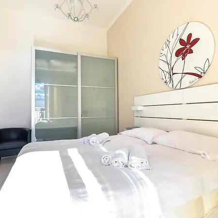 Apart-hotel Aurora 3*