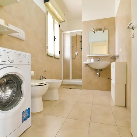 Aurora 4*